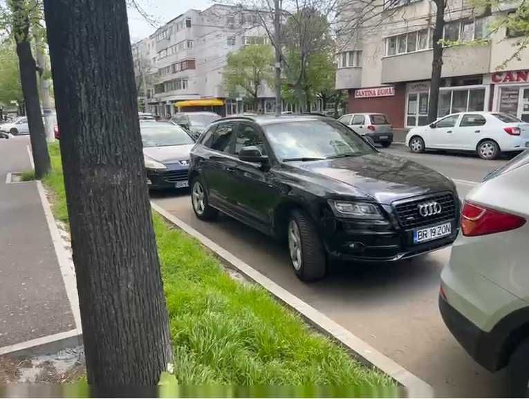 Audi Q5 din 2010, model S Line, varianta 2.0 TFSI BENZINA, 211 HP