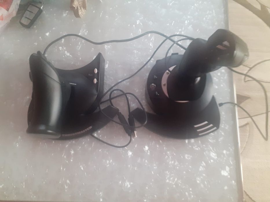 Controlor de ps4nou noi-noute