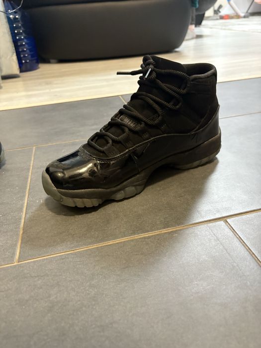 Air Jordan 11 Black Cat