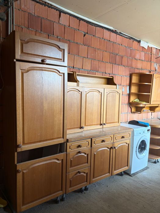 Mobilă de bucătărie completă din lemn, stare foarte bună