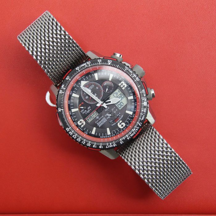 Citizen Eco-Drive-Radio Controlled-Royall Air force Red Arrow-FULL BOX