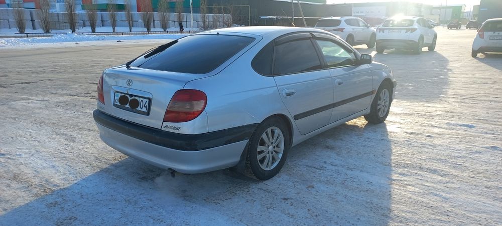 Продам Tayota Avensis