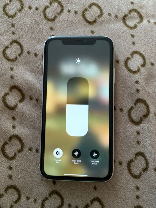 Айфон 11 торг есть