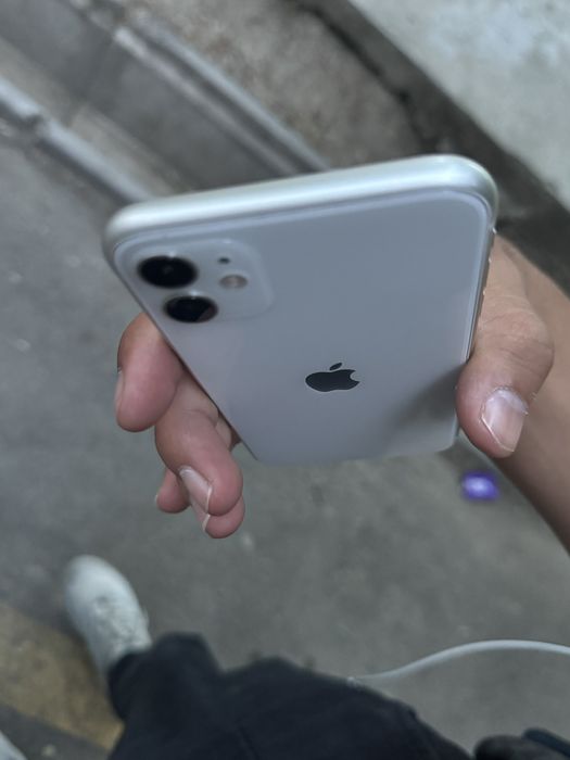 Iphone 11 sotiladi