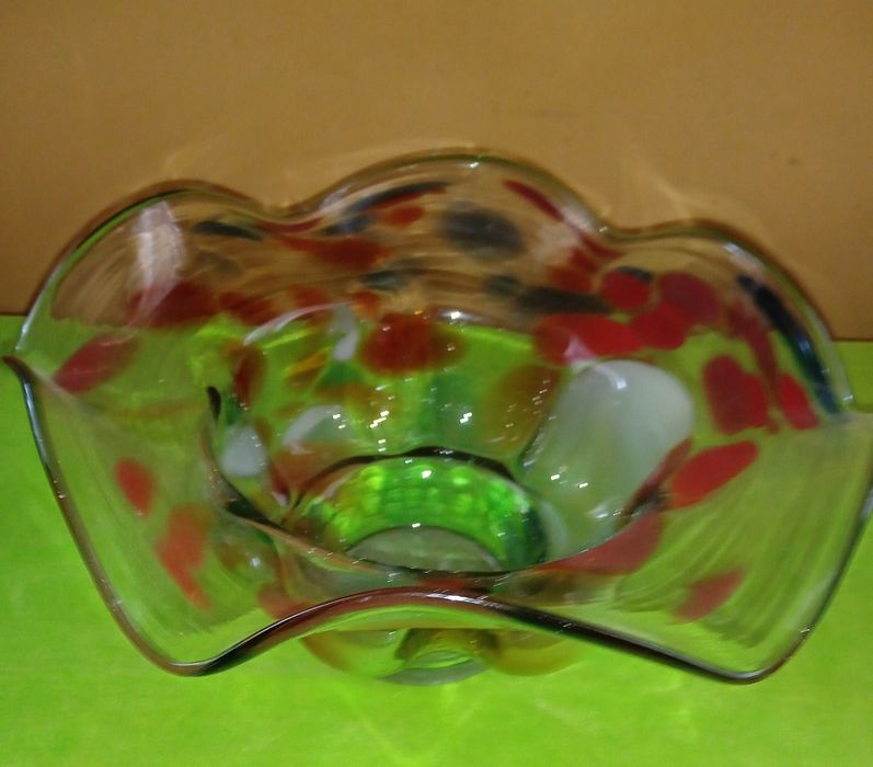 Вазы винтажные из гнутого стекла. Тяжёлые. Цена за 1 шт.