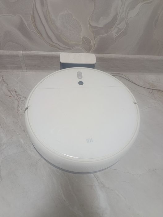 Робот-пылесос Mi Robot vacuum