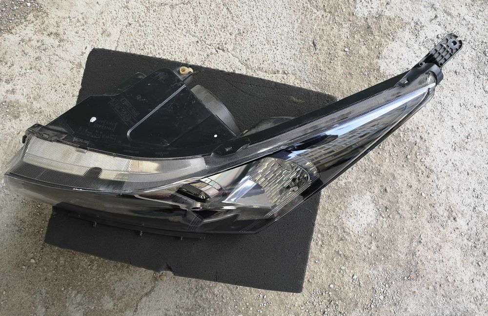 Оригинален фар Шевролет Круз  Chevrolet Cruze