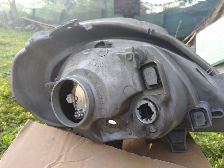 Фарове за Опел Виваро Решетка