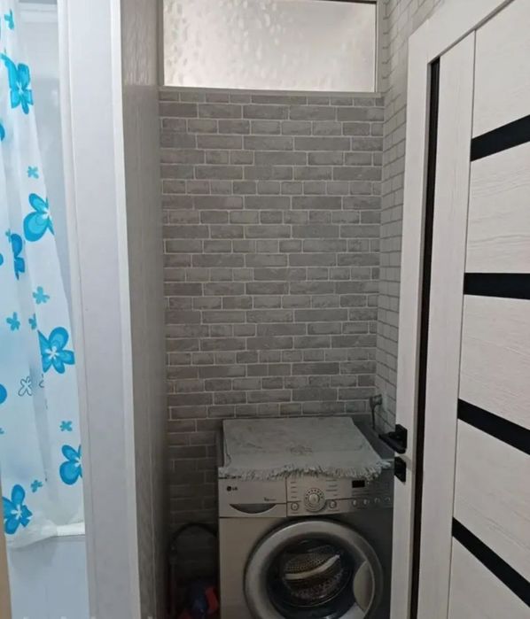 Продается 1-ком кв Республика 25 а