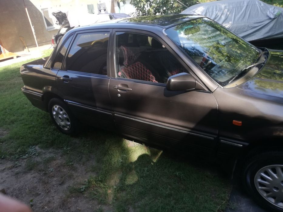 Продам авто мисибуси галаннт