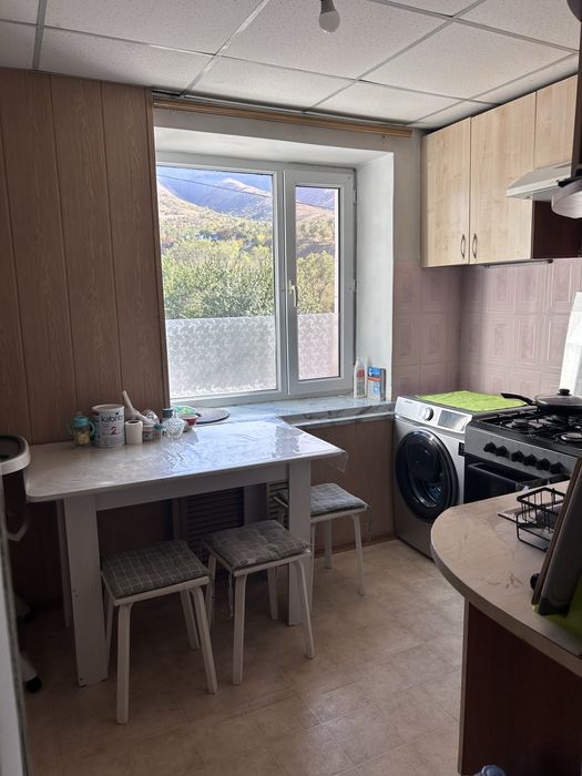 Продам 2 комн квартиру