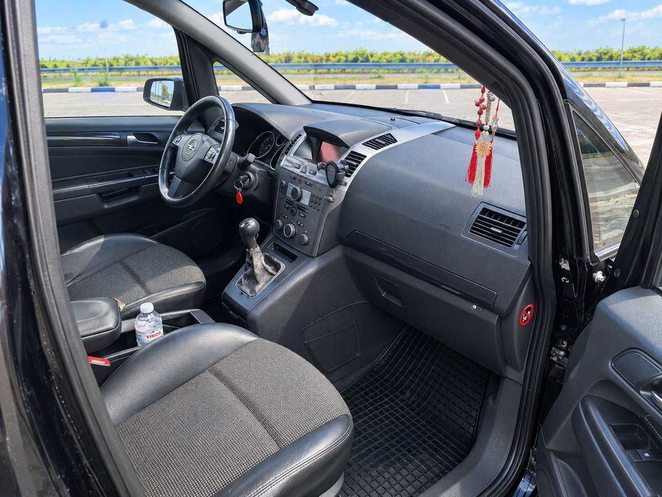 Opel Zafira fab. 2006*1.9 CDTI*120 CP*Unic Prop.*Plafon Panoramic*Climatronic