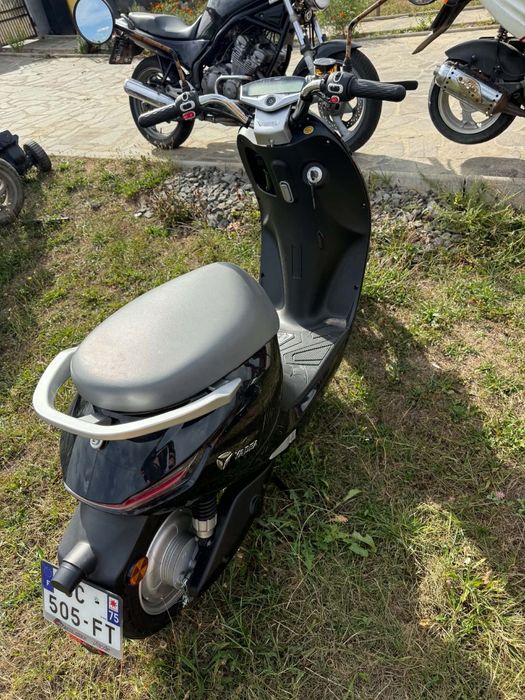 Scutere electrice/benzina/Motocicleta Yamaha