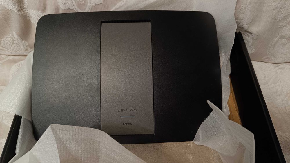 Модем роутер Wi-Fi Linksys AC 1600 EA6400