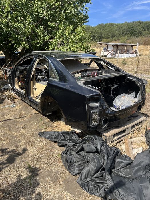 Цяло купе с инсталация AUDI A8 D4