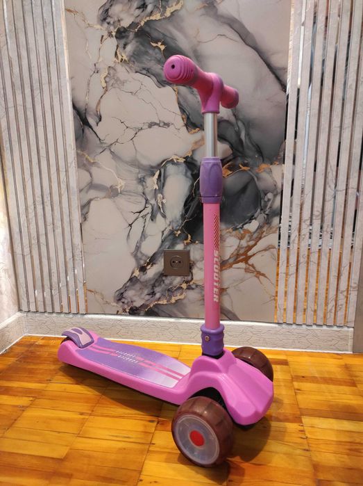 Продаю сразу два детских самоката. «ScooteR»