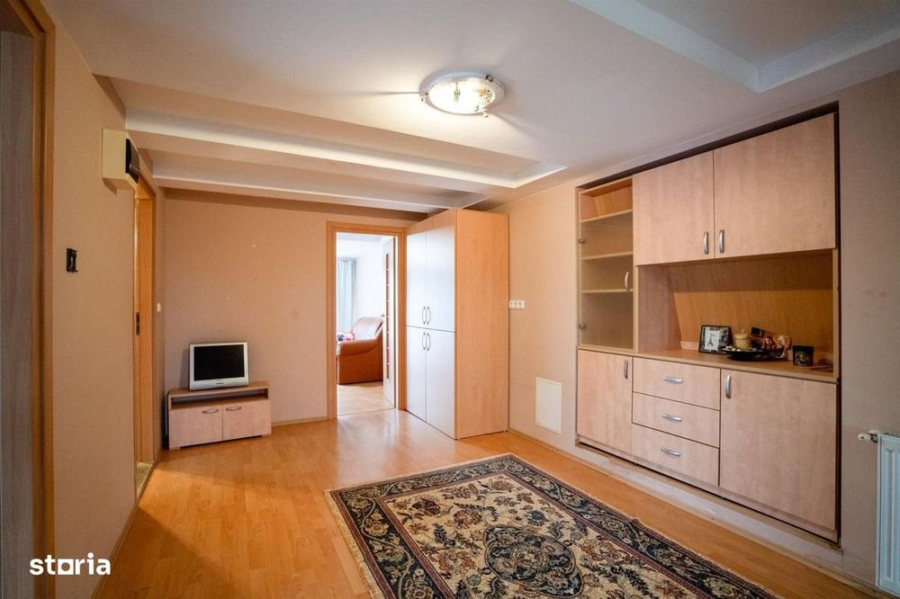 Casa cu 4 camere si 1000 mp teren Santandrei