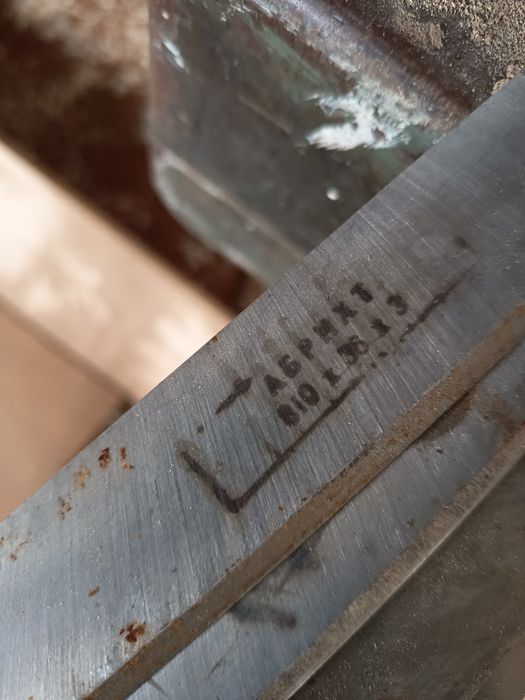 Продавам ножове за абрих,ленти за банцинг, глава  за стру.