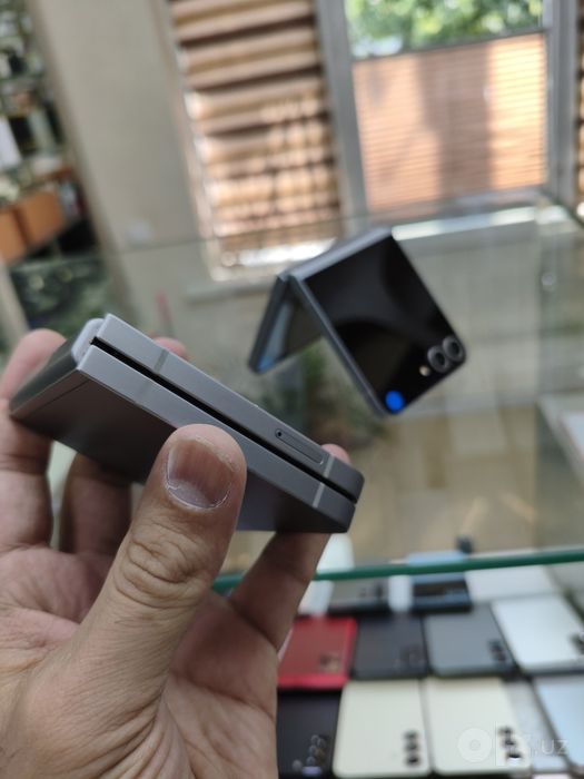 Samsung Flip 6 12/256GB