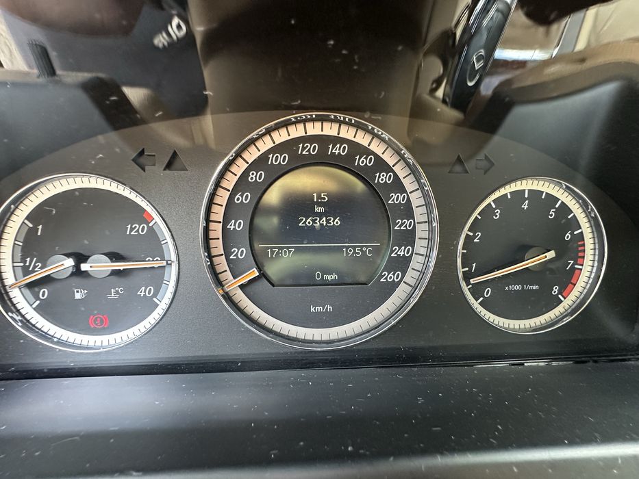 Mercedes Benz C200 compressor