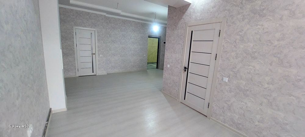 Продаётся квартира. Метро Олмос. Своя новастройка  2(3) х комнатная 53