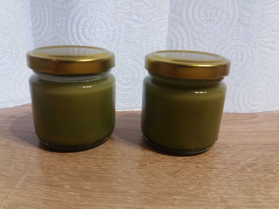 Домашен мехлем от мас и дафинов лист