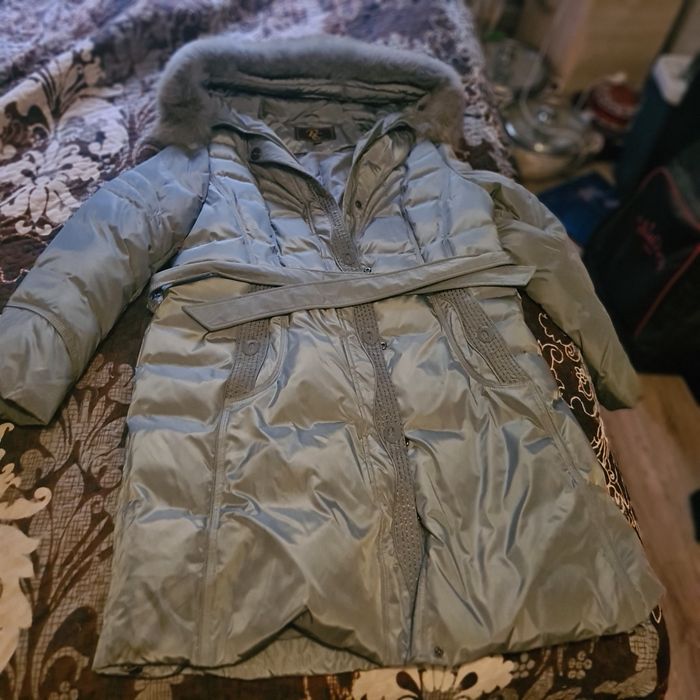 Тёплый зимний пуховик