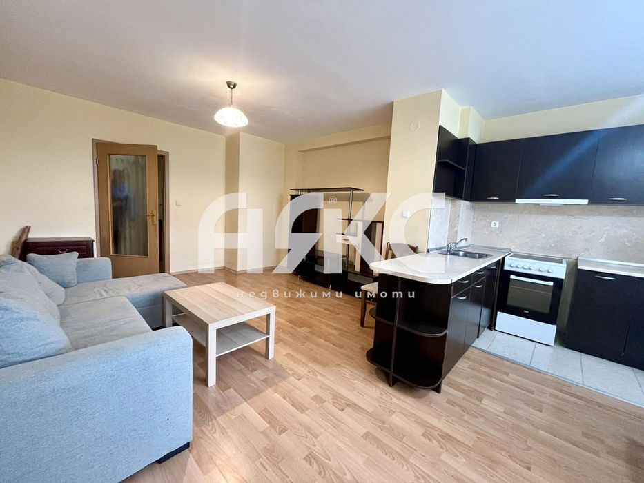 Дава се под наем Двустаен апартамент в София, Студентски град - 75 кв.м за 561 € - Снимка #1