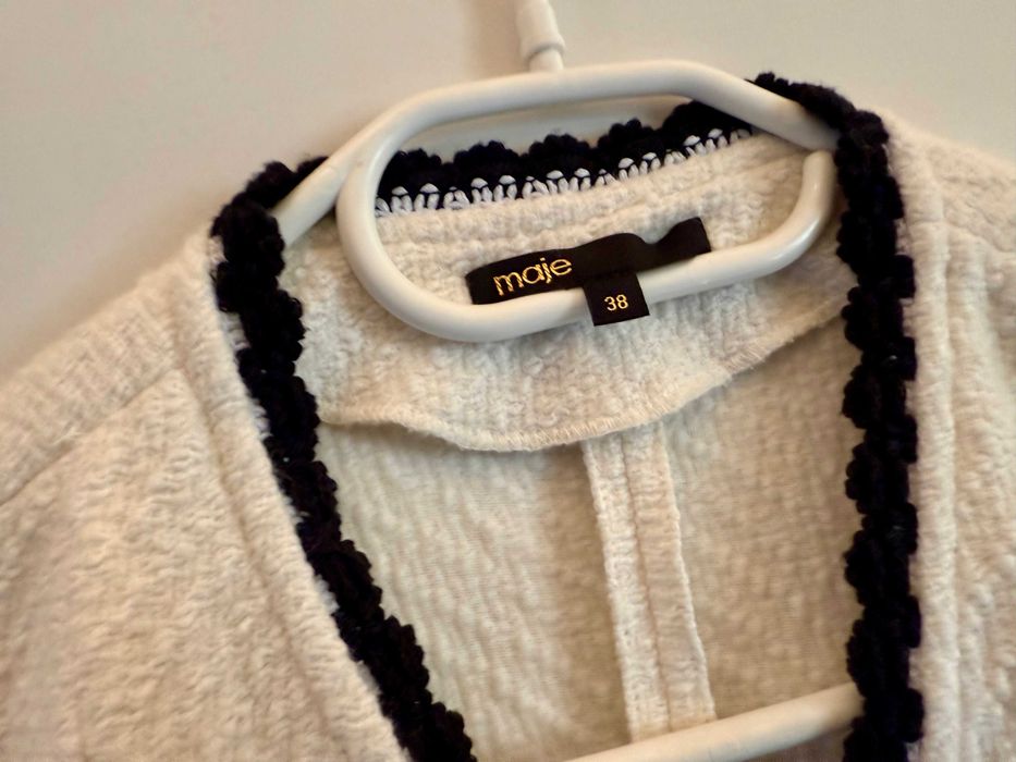 Продавам Tweed рокля maje