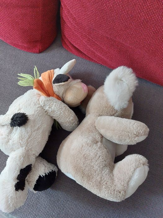 Плюшени играчки кравичка и мече