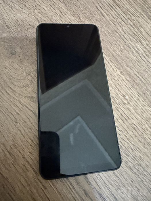 Samsung a02 yaxshi xolatda