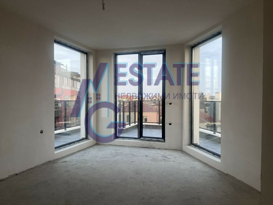 Продава се Тристаен апартамент в Бургас, Сарафово - 129 кв.м за 783 €/кв.м - Снимка #12