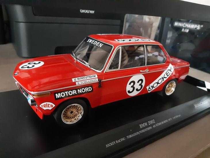 BMW 2002 Minichamps 1:18