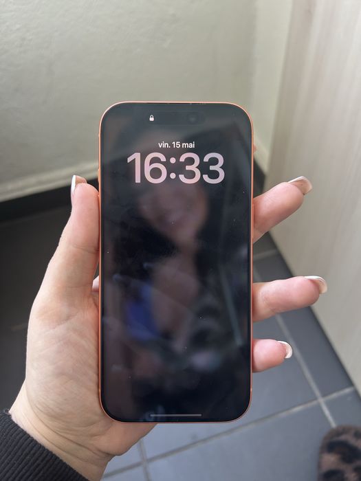 iphone 17 pro portocaliu