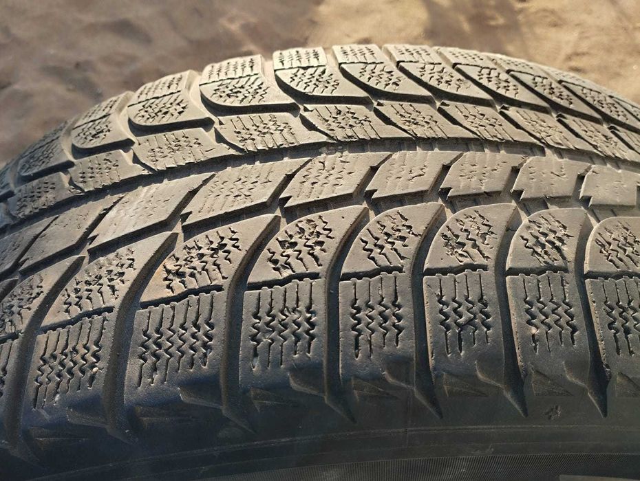 Продам различные шины б у