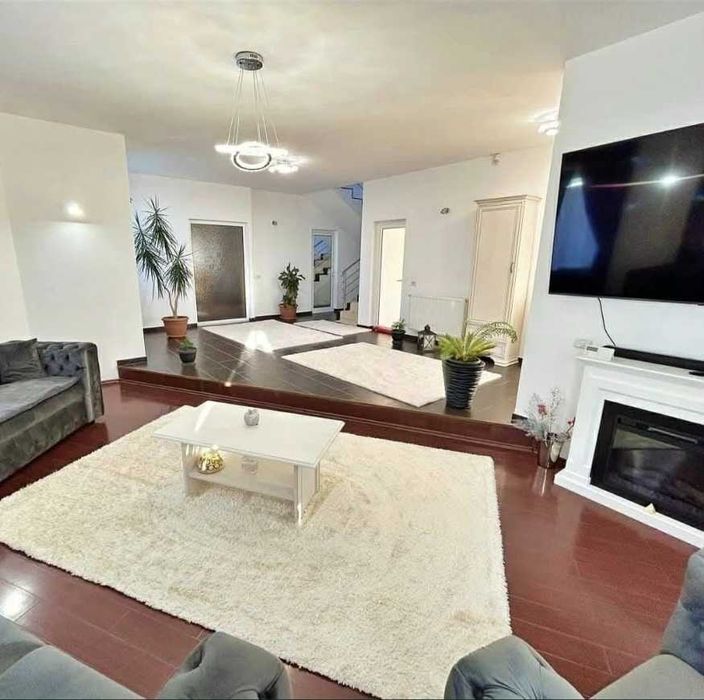 Casă de vanzare, 4 dormitoare, piscină - Arad, Zimandcuz - 0% comision