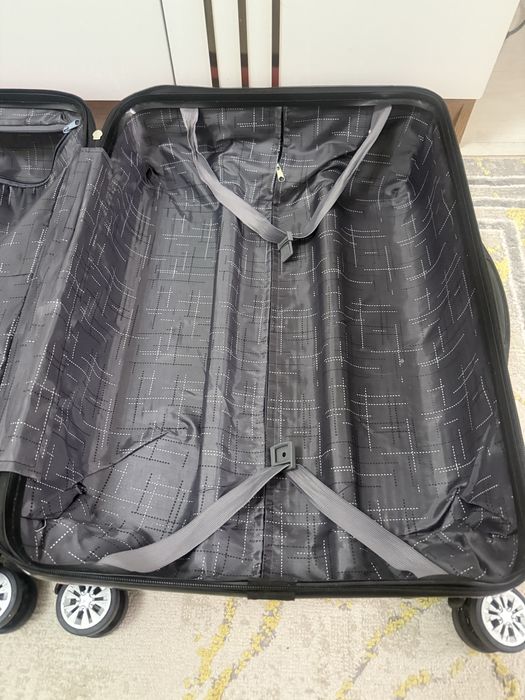 Продам бу чемоданы