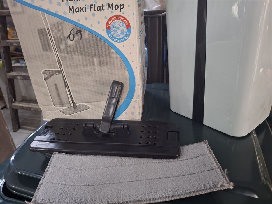Galeata cu Mop plat, Galeata de 12 l cu 2 Compartimente