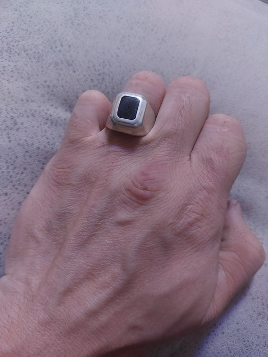 Күміс сақина сатылады.Саудасы бар