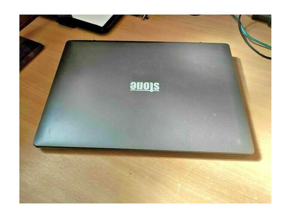 Лаптоп Stonebook P11C I5-7200U 8GB 256GB SSD NVME с до 24 МЕСЕЦА ГАРАНЦИЯ и Windows 11 PRO