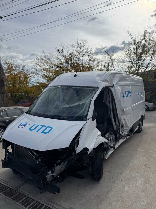 Dezmembrez VW Crafter 5 2017 2.0 TDI MAN TGE 3.140/ 3.180 euro 6