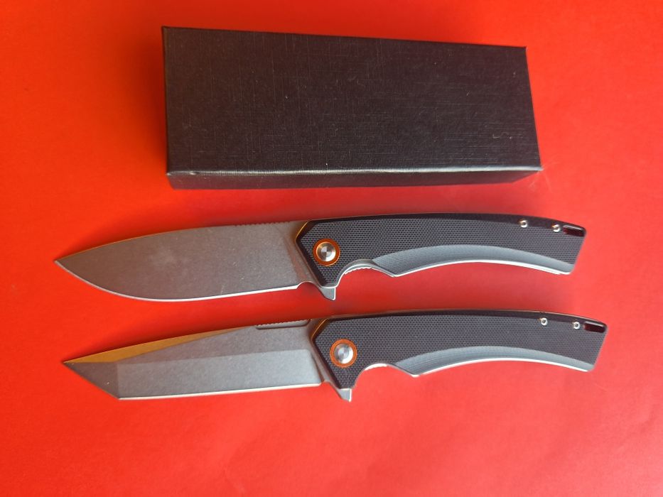 Сгъваем полуавтоматичен нож-стомана D2 (два модела острие)