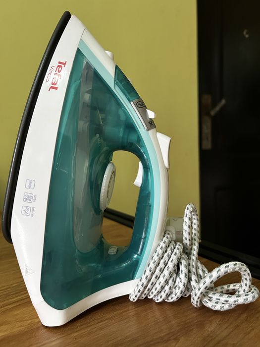 Tefal steam iron