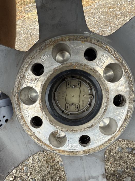 Джанти 17 5х112 ет28 от ауди с гуми 225/50/17