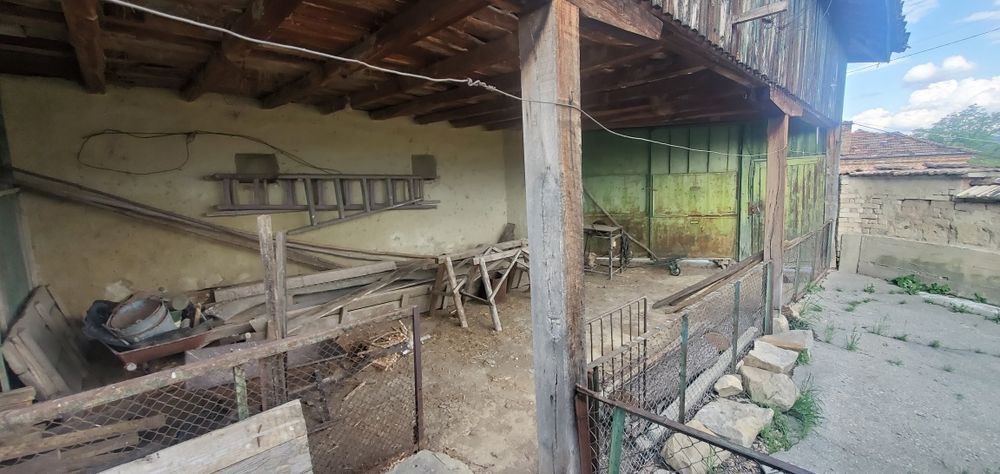 Продава се Къща в с. Янково, Област Шумен - 1500 кв.м за 11 €/кв.м - Снимка #16
