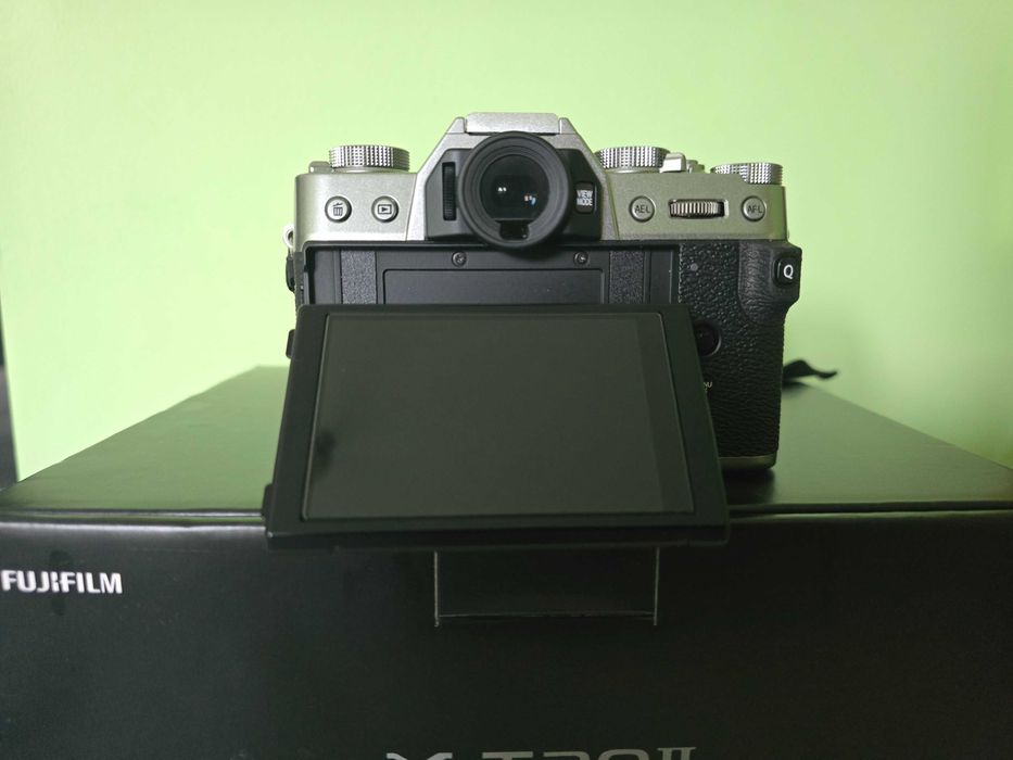 Fujifilm X-T30 II с гаранция (много пазен, на малко кадри)