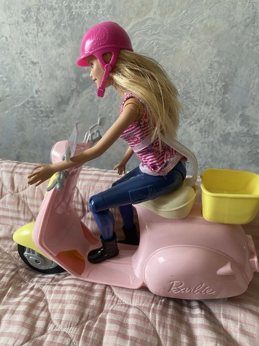 Кукла Барби продается