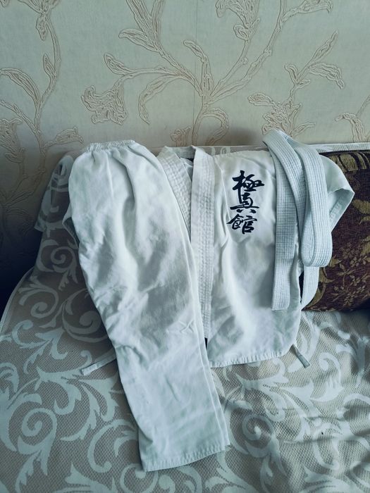 Продам кимано и защиту