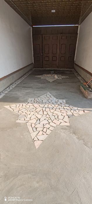 Tog toshlarni teramiz