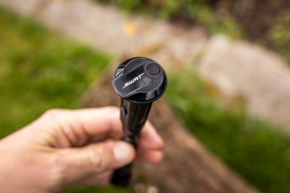 Multitool SWAT in pipa cu presa lant ca NOU specialized